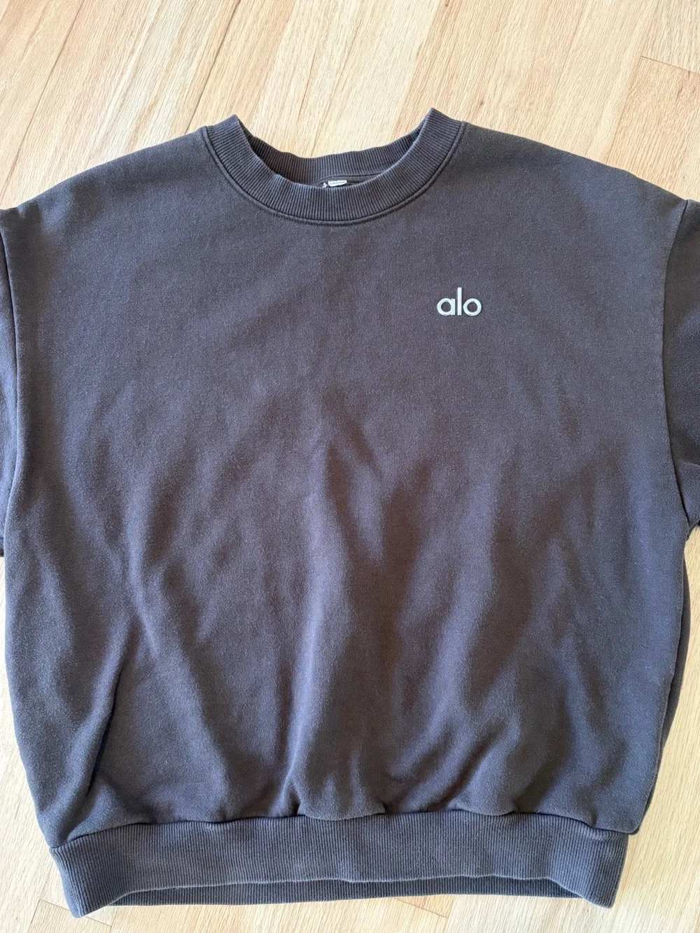 Alo Yoga Espresso Crew Neck Pullover
